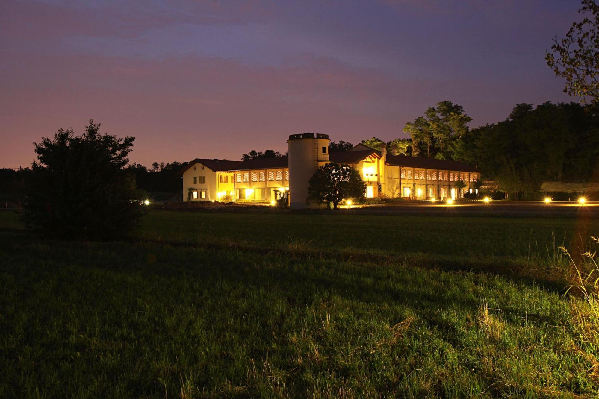 Antico Benessere Agriturismo Di Charme Villa Fara Gera dʼAdda Exterior foto