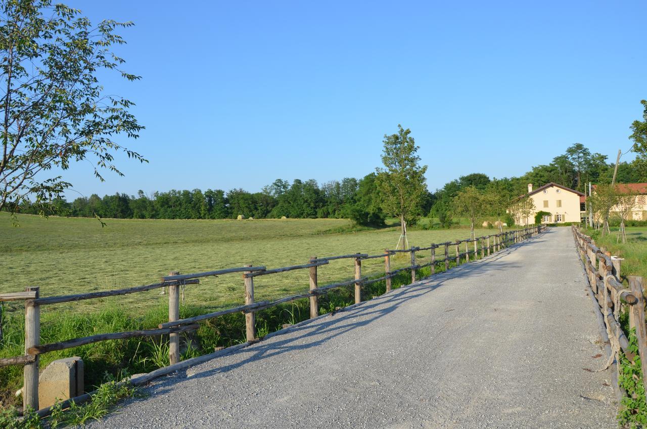 Antico Benessere Agriturismo Di Charme Villa Fara Gera dʼAdda Exterior foto