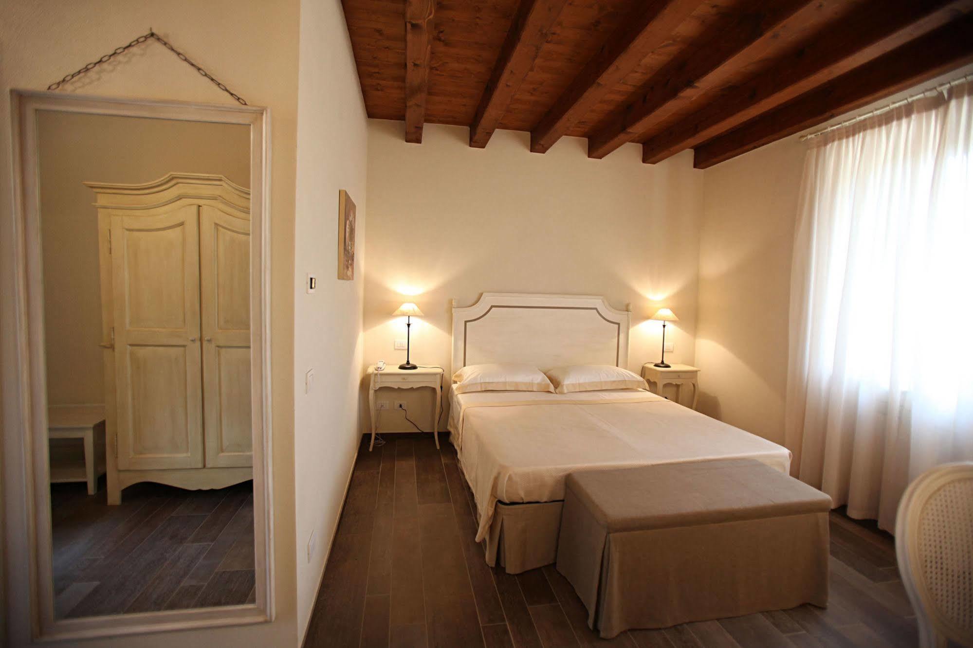Antico Benessere Fara Gera dʼAdda Exterior foto