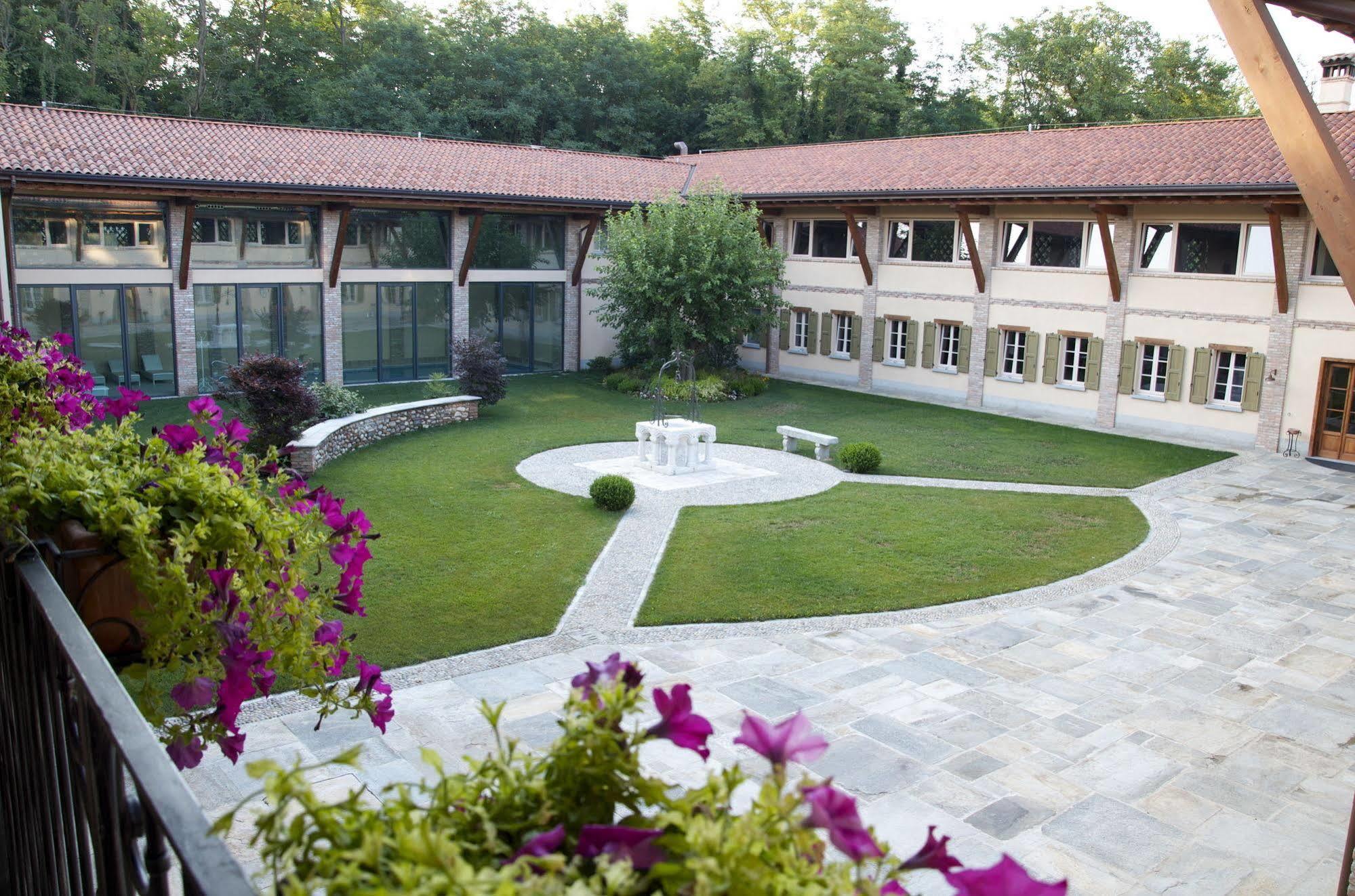 Antico Benessere Agriturismo Di Charme Villa Fara Gera dʼAdda Exterior foto